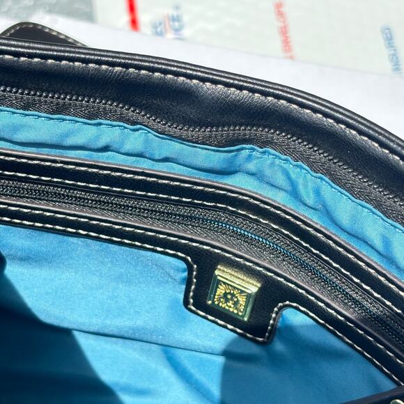 Black & Gold Anne Klein Clutch Purse - Picture 7 of 9